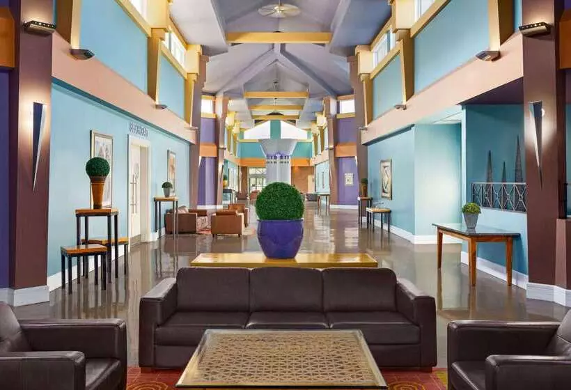 Royal Hotel Edmonton Airport Trademark Collection By Wyndham