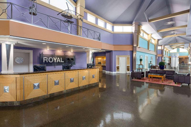 Royal Hotel Edmonton Airport Trademark Collection By Wyndham