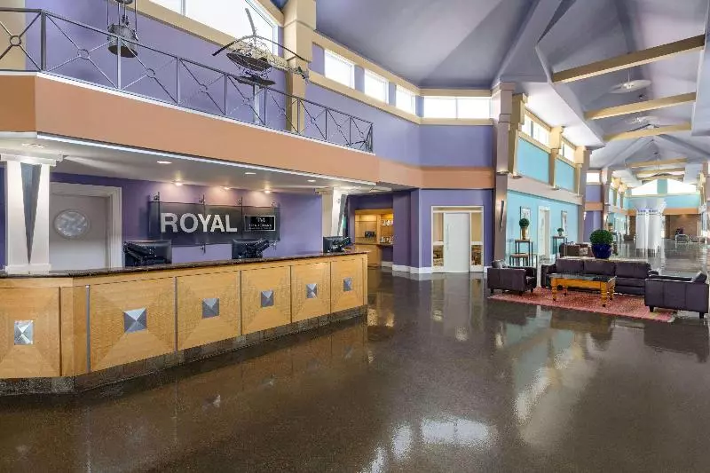 Royal Hotel Edmonton Airport Trademark Collection By Wyndham
