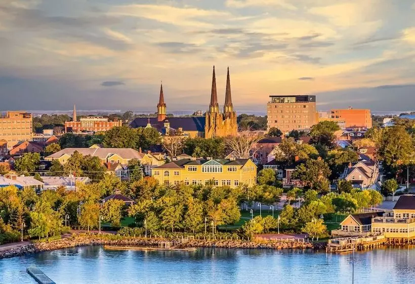 酒店 Travellers Inn Prince Edward Island