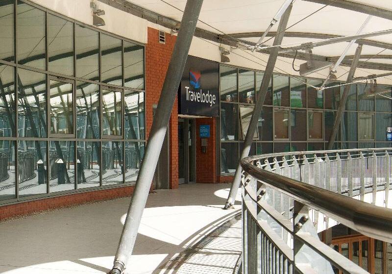 هتل Travelodge Birmingham Central Broadway Plaza