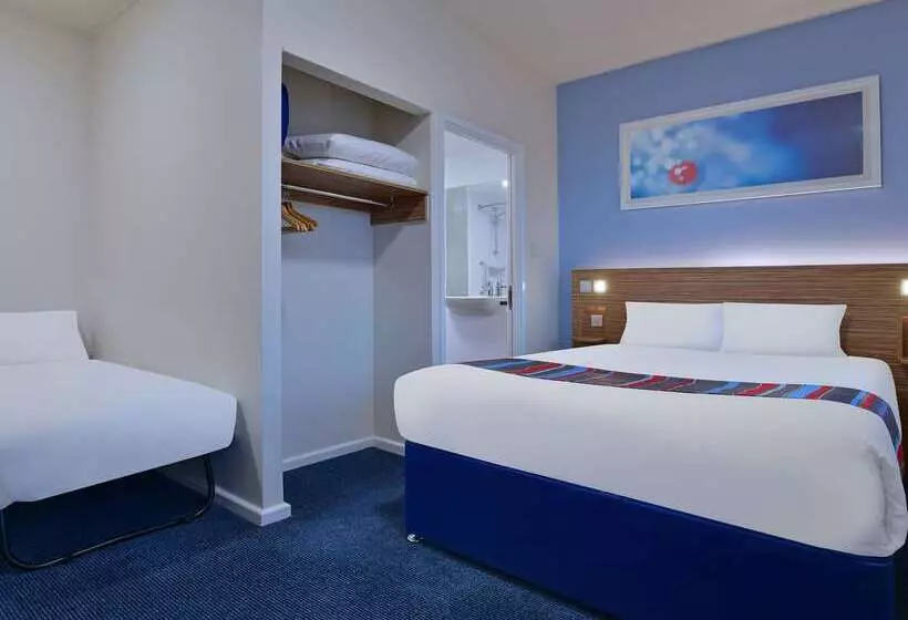 בית מלון כפרי Travelodge Leeds Central Vicar Lane