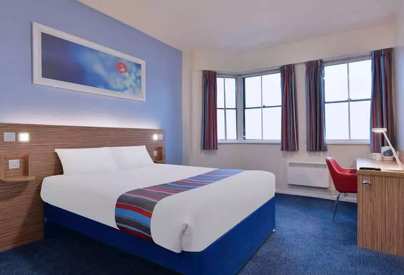 בית מלון כפרי Travelodge Leeds Central Vicar Lane