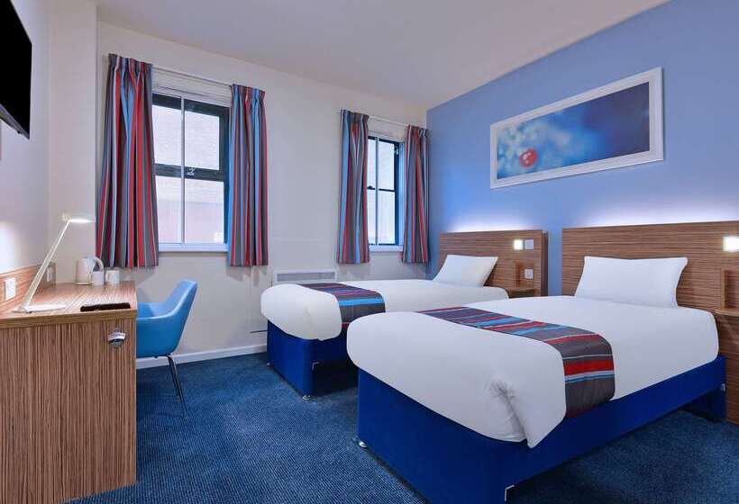 هتل Travelodge Leeds Central Vicar Lane