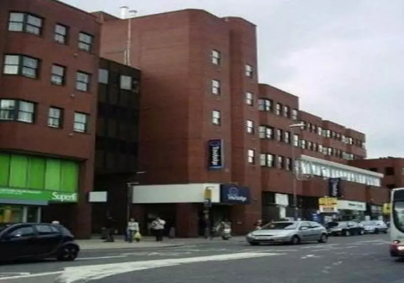 בית מלון כפרי Travelodge Leeds Central Vicar Lane