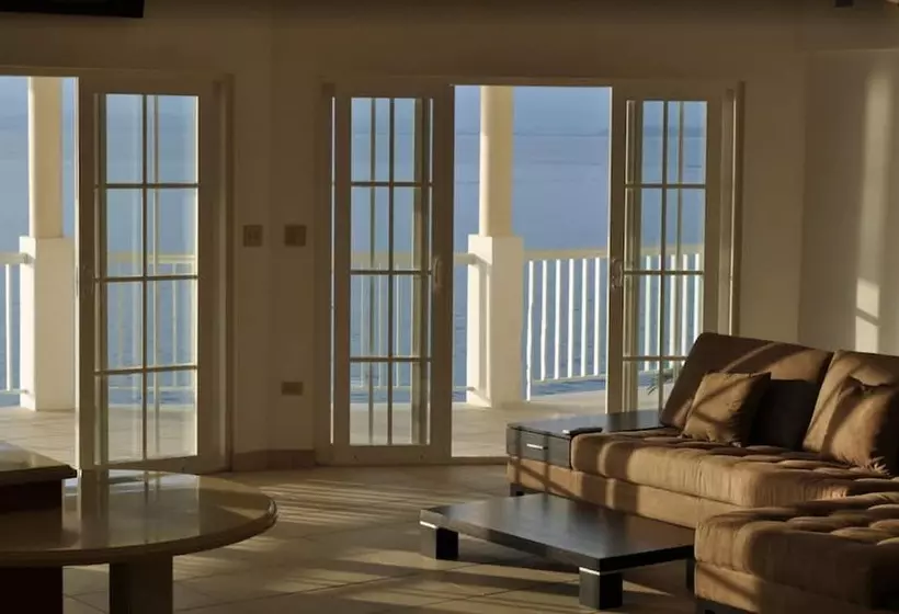 هتل Tropical Suites