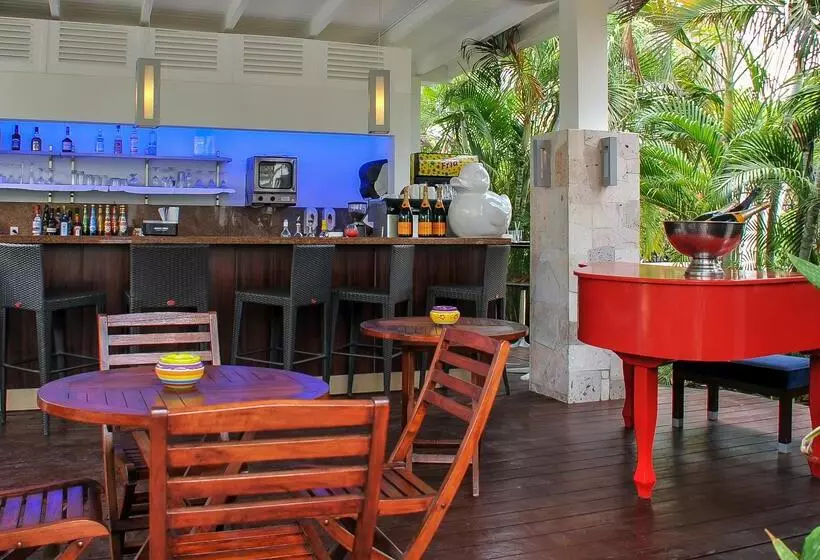 هتل Zoetry Curacao