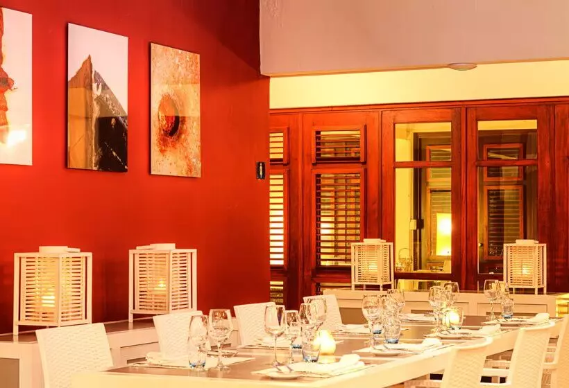 هتل Zoetry Curacao