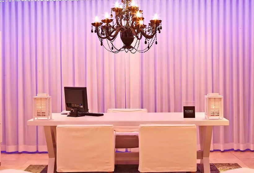 هتل Zoetry Curacao