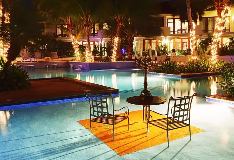 هتل Zoetry Curacao