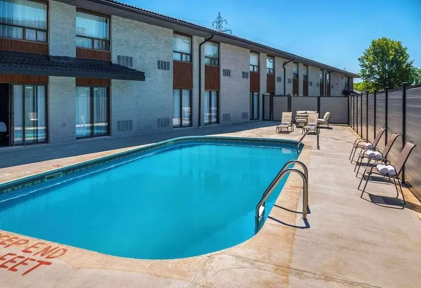 Мотель Quality Inn