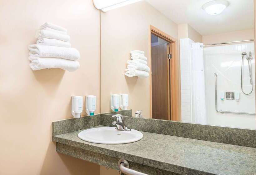 مُتل Super 8 By Wyndham St Johns