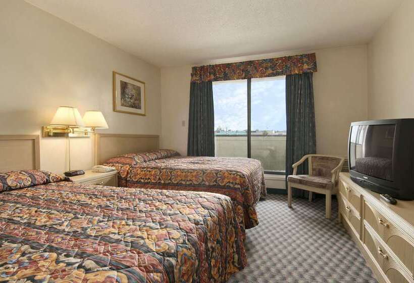 Motel Super 8 By Wyndham Red Deer