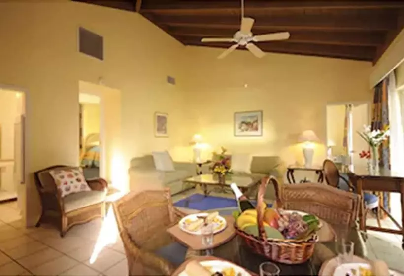 هتل Bay View Suites Paradise Island