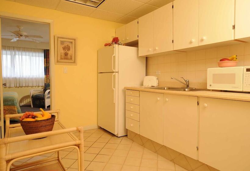 בית מלון כפרי Bay View Suites Paradise Island