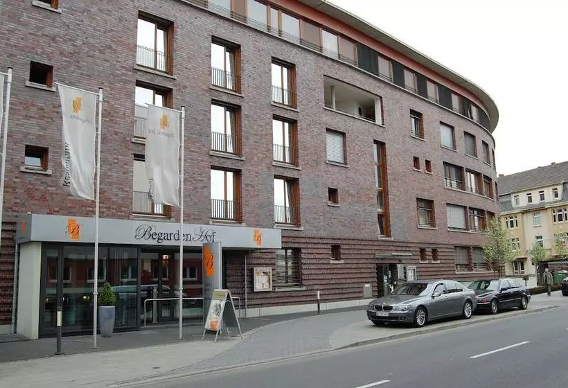 هتل Begardenhof
