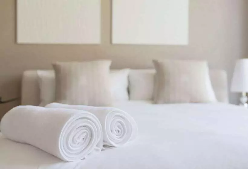 호텔 Golden Tulip Bund New Asia