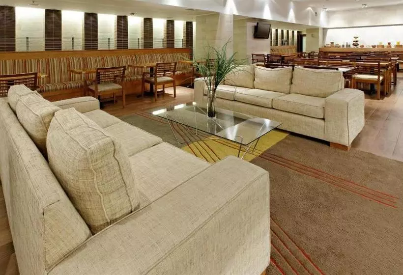 هتل Holiday Inn Express  Puerto Montt  Patagonia