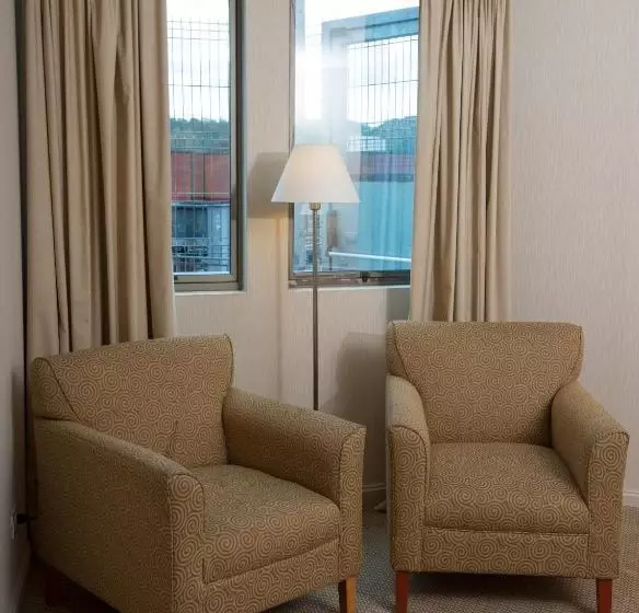 هتل Holiday Inn Express  Puerto Montt  Patagonia