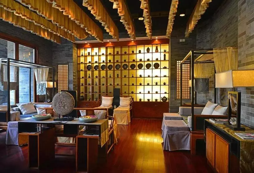 בית מלון כפרי Huayu Resort & Spa Yalong Bay Sanya