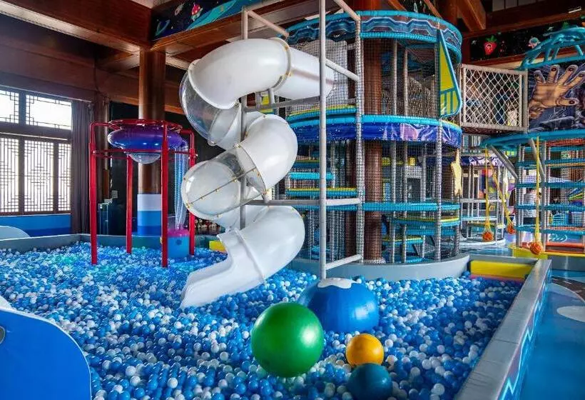 בית מלון כפרי Huayu Resort & Spa Yalong Bay Sanya