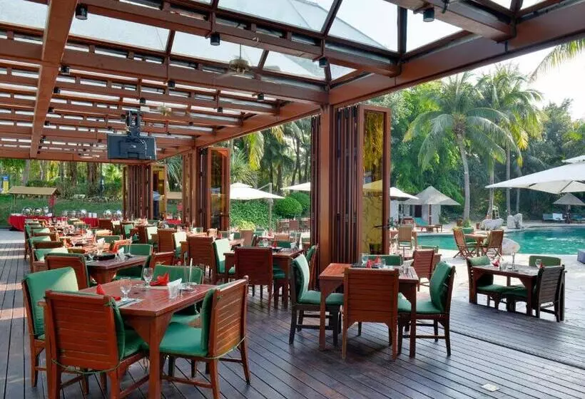 בית מלון כפרי Huayu Resort & Spa Yalong Bay Sanya