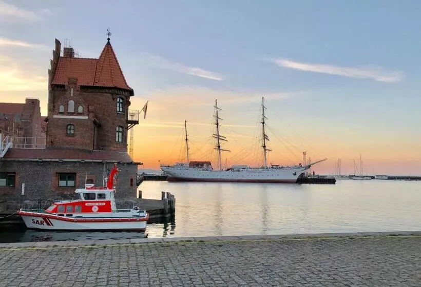Szálloda Kontorhaus Stralsund