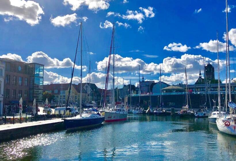 ホテル Kontorhaus Stralsund