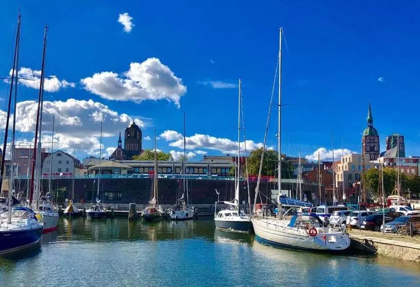 Szálloda Kontorhaus Stralsund