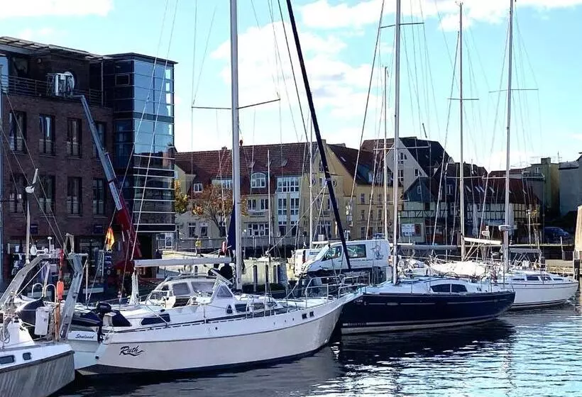 Szálloda Kontorhaus Stralsund