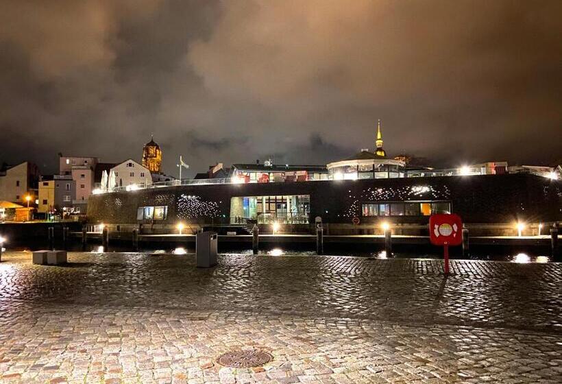 ホテル Kontorhaus Stralsund