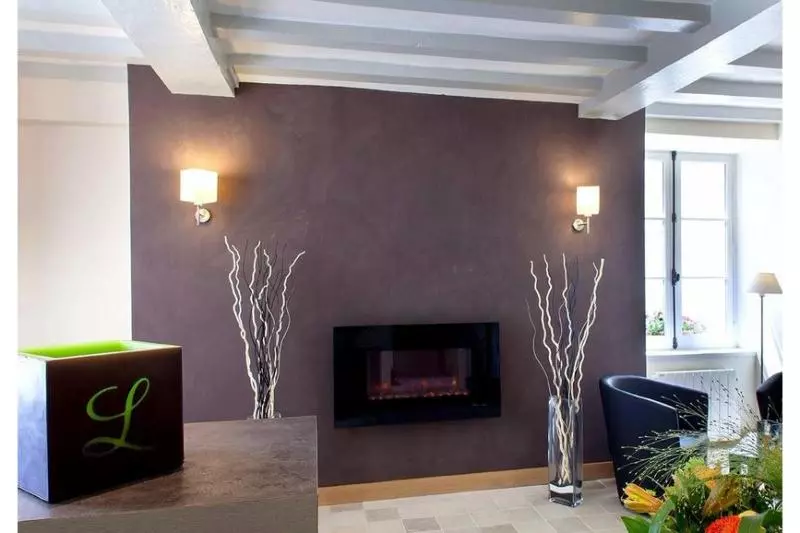 Отель Logis Hôtel Restaurant Le Puits Doré