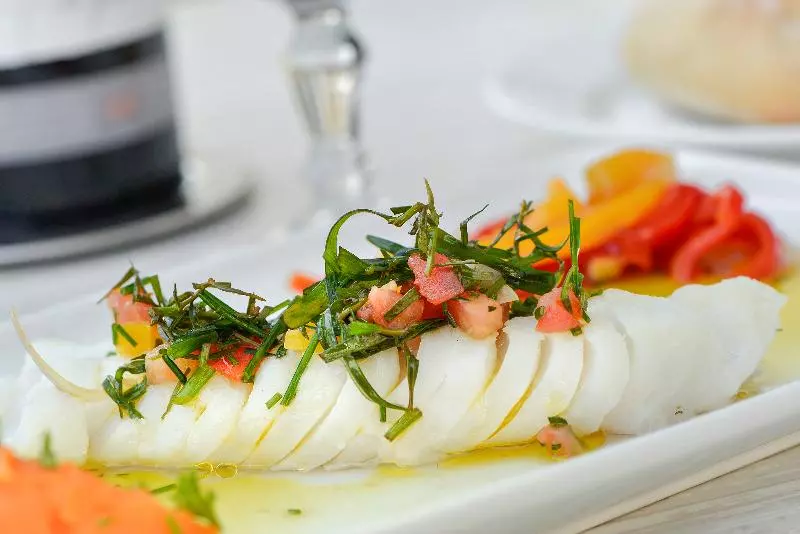 Отель Logis Hôtel Restaurant Le Puits Doré