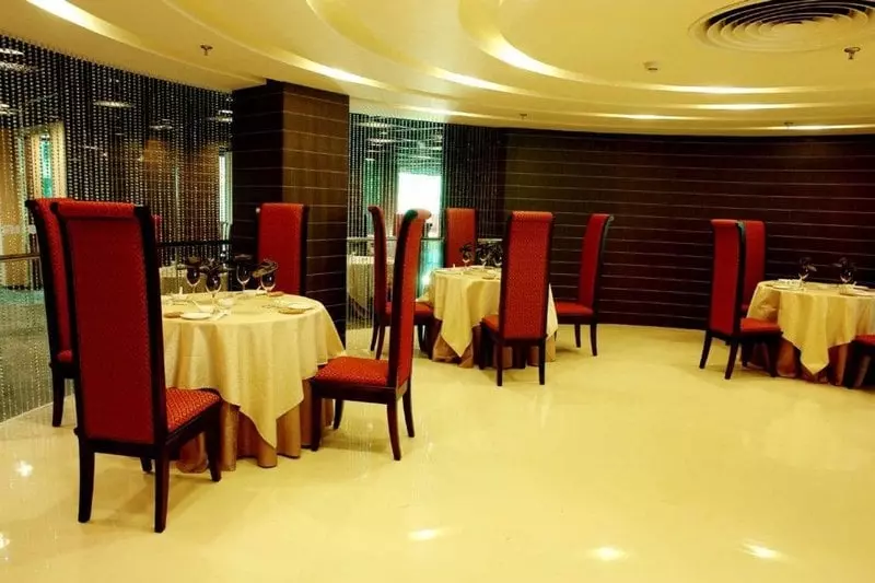 هتل Reward International