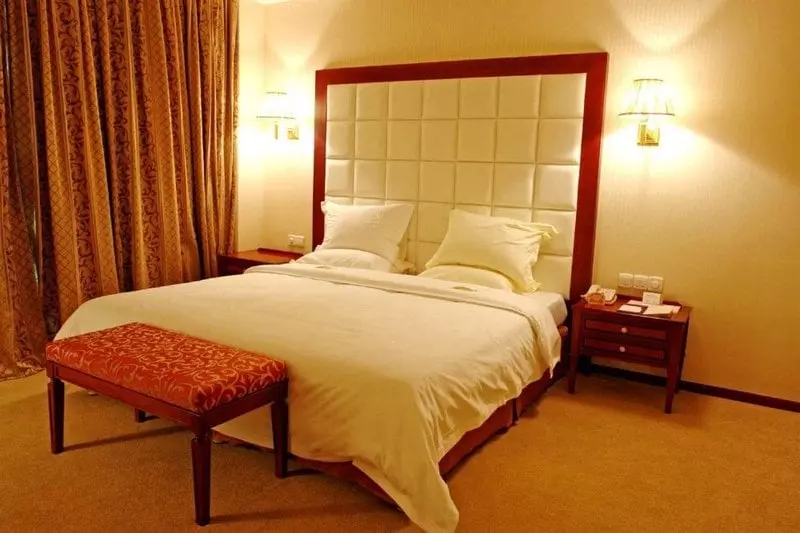 هتل Reward International