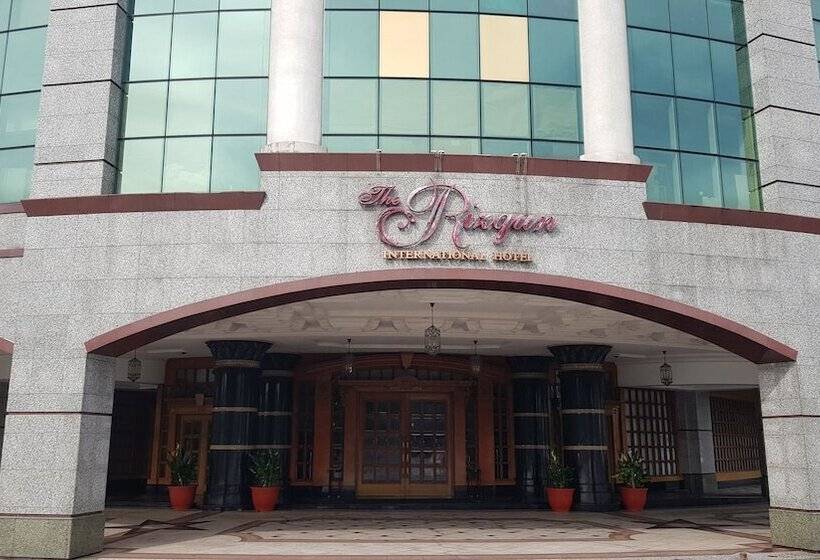 هتل The Rizqun International