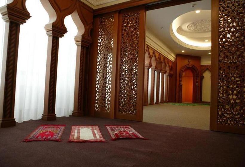 هتل The Rizqun International