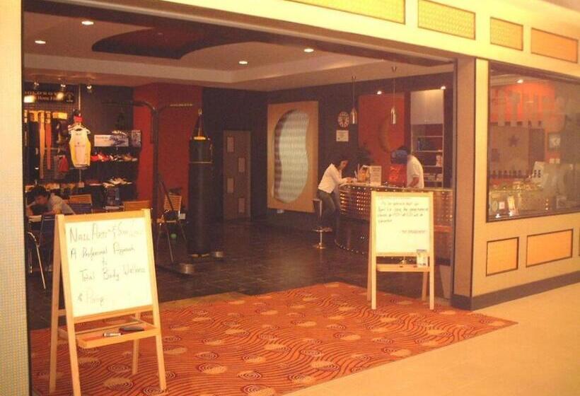 هتل The Rizqun International