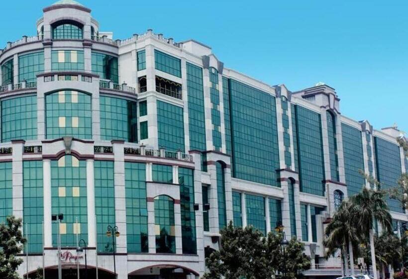 هتل The Rizqun International