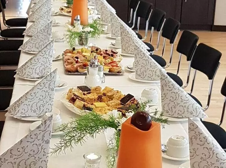 ホテル Zum Weissen Ross