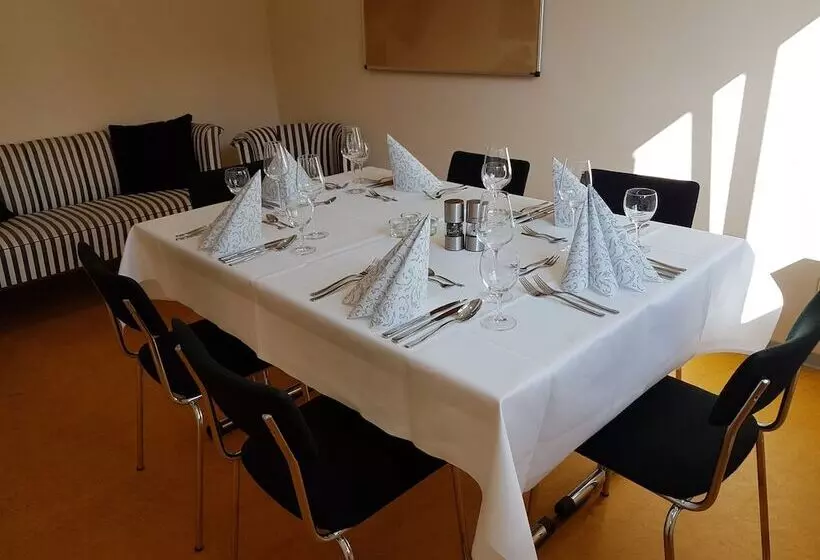 ホテル Zum Weissen Ross