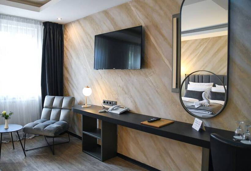 בית מלון כפרי Zum Weissen Ross