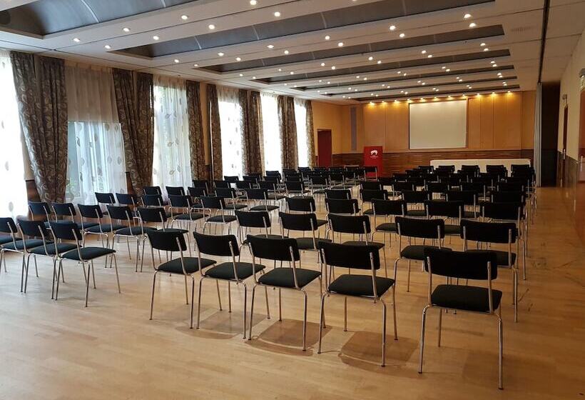 בית מלון כפרי Zum Weissen Ross