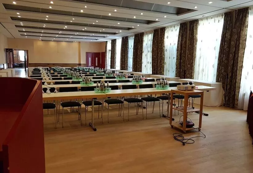 ホテル Zum Weissen Ross