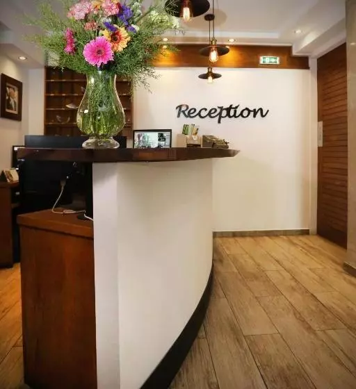 Pier Beach Hotel Apartments