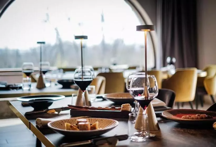 هتل Antico Borgo Di Sutri