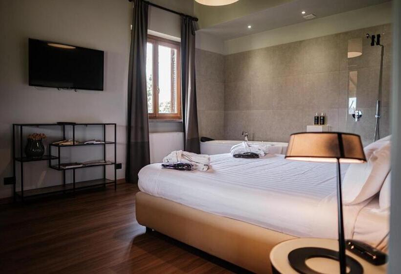 ホテル Antico Borgo Di Sutri