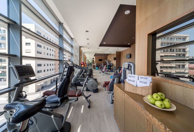 ホテル Barcelo Malaga