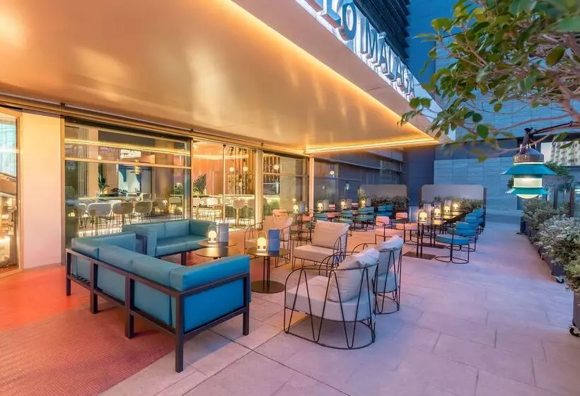 ホテル Barcelo Malaga