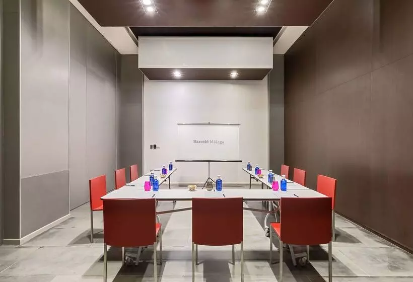 ホテル Barcelo Malaga